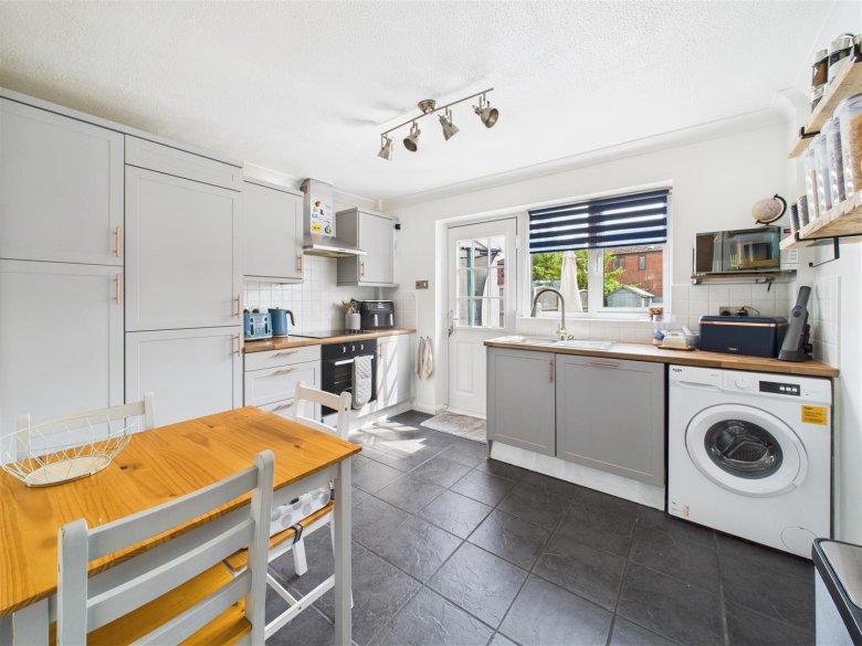 Photo of Hall Close, Rainworth