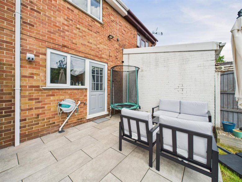 Photo of Hall Close, Rainworth